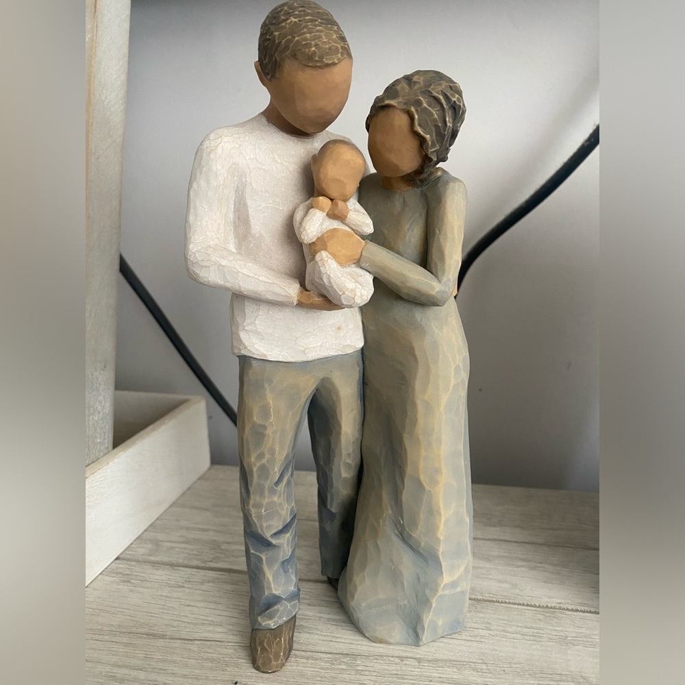 Willow tree figurine